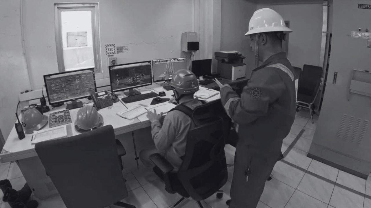 Control room integration and commissioning
